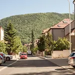 Premium Apartment