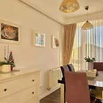 Апартаменти Premium *