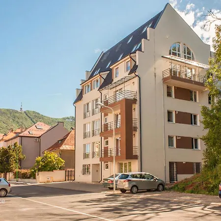 Premium Apartment *